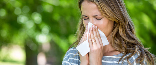 Ublažava kihanje, svrbež očiju i iritaciju kože: popularno ulje intenzivnog mirisa prirodno ublažava tegobe proljetnih alergija